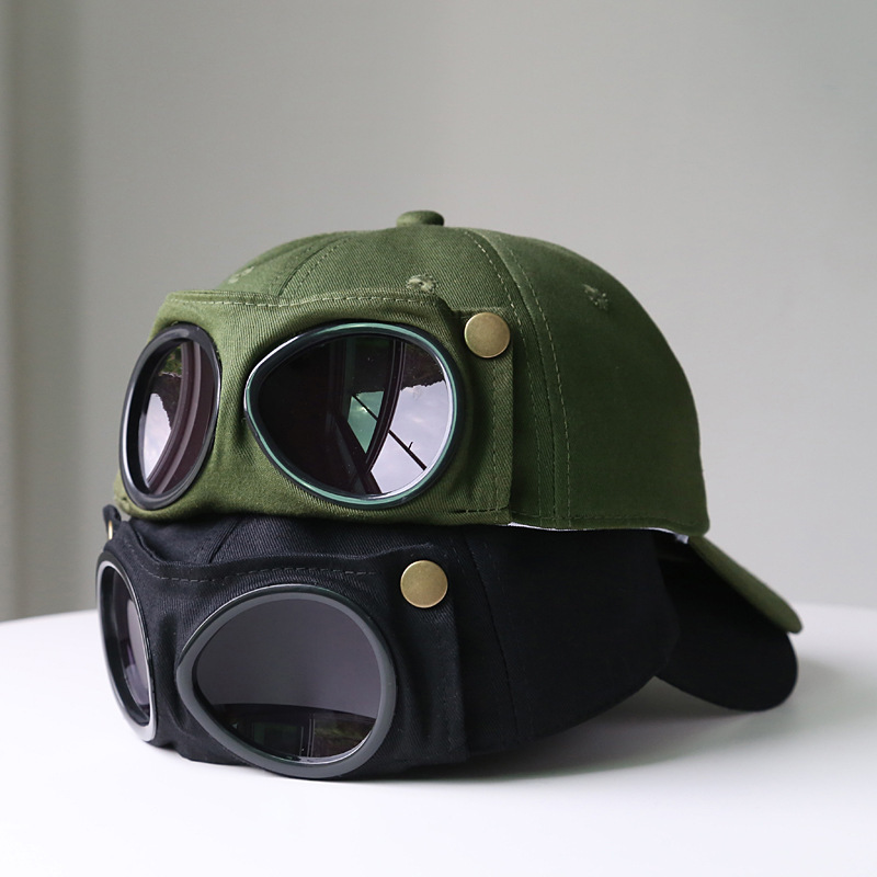 Aviator cap detail